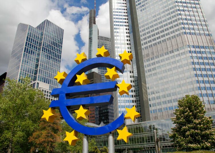 Aut. agafapaperiapunta z Freepik