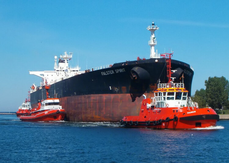 Zbiornikowiec fot. wikimedia