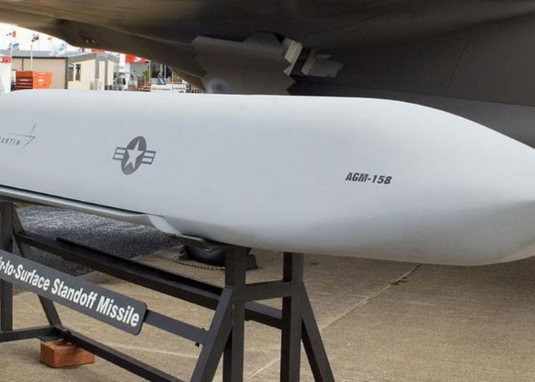 Rakieta AGM-158 JASSM fot. USAF