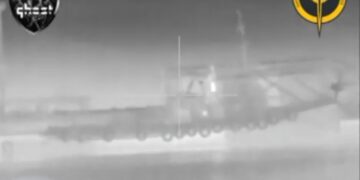 Holownik na celowniku drona fot. HUR