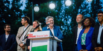 Jean-Luc Mélenchon podczas wieczoru wyborczego 7 lipca 2024 roku, aut. @JLMelenchon z platformy X