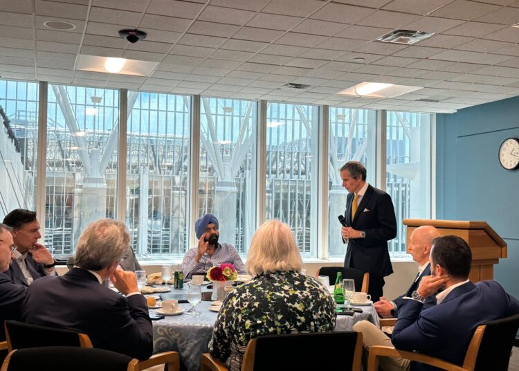 Dyrektor Generalny MAEA Rafael Mariano Grossi podczas spotkania z członkami Banku Światowego, 27 czerwca 2024 roku, aut. @rafaelmgrossi z platformy X