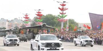 Gierań-2 w barwach białoruskich na paradzie w Mińksku fot. Biełarus 1