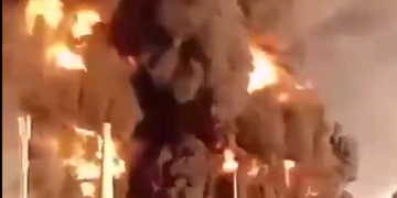 Płonący skład paliw w Kałaczu